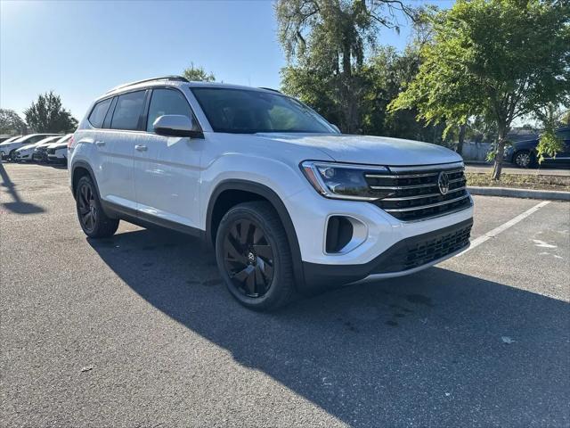 2026 Volkswagen Atlas SE with Technology