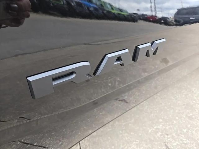 2026 Ram 1500 Limited Crew Cab 4x4 5'7" Box