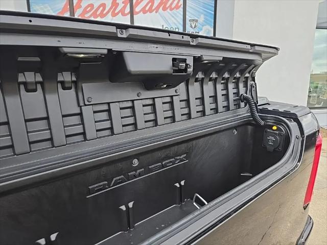 2026 Ram 1500 Limited Crew Cab 4x4 5'7" Box