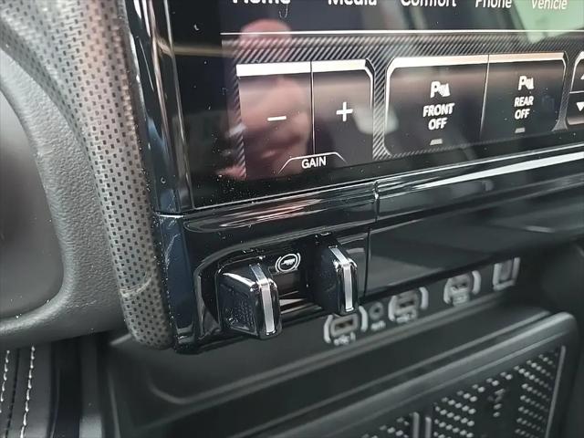 2026 Ram 1500 Limited Crew Cab 4x4 5'7" Box
