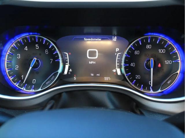 2026 Chrysler Pacifica Select AWD