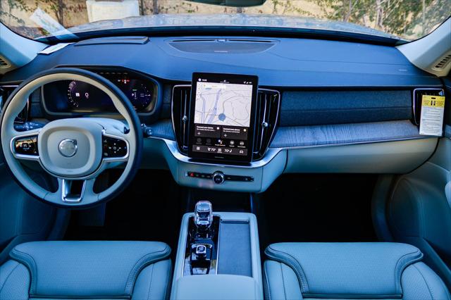 2026 Volvo XC90 Plug-In Hybrid Ultra, T8 AWD, Electric/Gasoline, Bright, 7 Seats