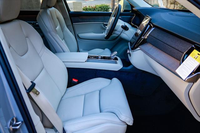 2026 Volvo XC90 Plug-In Hybrid Ultra, T8 AWD, Electric/Gasoline, Bright, 7 Seats
