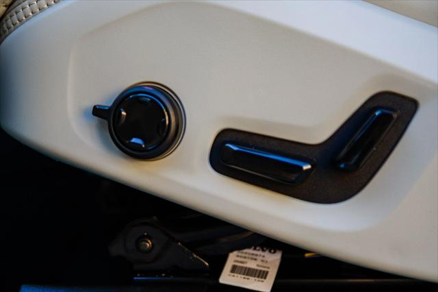2026 Volvo XC90 Plug-In Hybrid Ultra, T8 AWD, Electric/Gasoline, Bright, 7 Seats