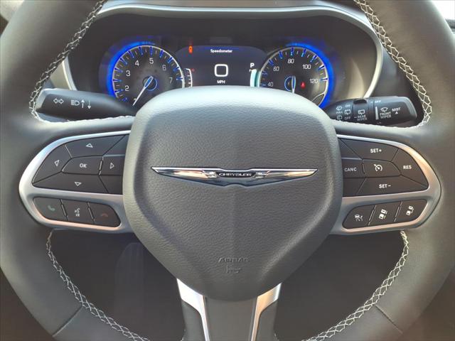 2026 Chrysler Pacifica Select AWD