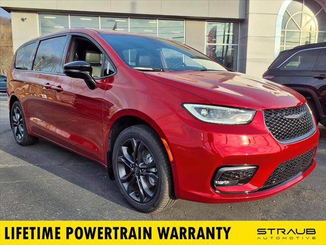 2026 Chrysler Pacifica Select AWD for sale in Glen Dale, WV