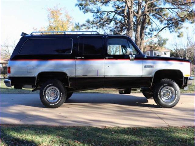 1985 GMC Suburban K1500 4dr 4WD SUV