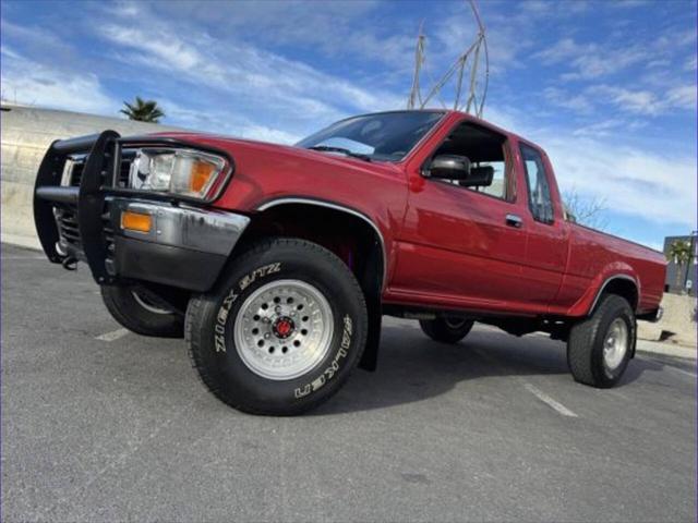 1990 Toyota 4WD Trucks Deluxe 2dr 4WD Extended Cab SB