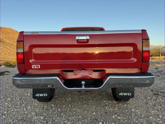 1990 Toyota 4WD Trucks Deluxe 2dr 4WD Extended Cab SB