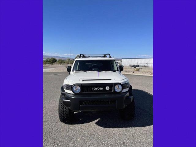 2012 Toyota FJ Cruiser Base 4x4 4dr SUV 5A