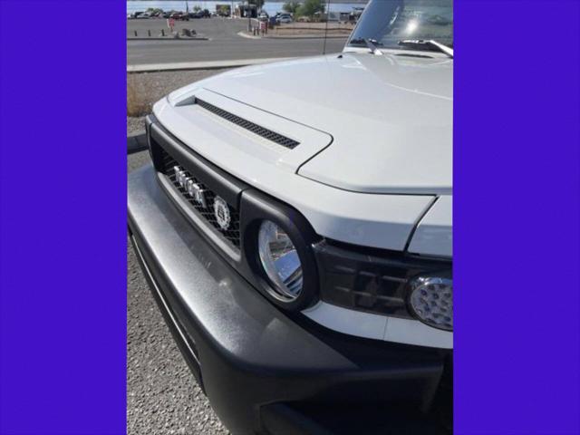 2012 Toyota FJ Cruiser Base 4x4 4dr SUV 5A