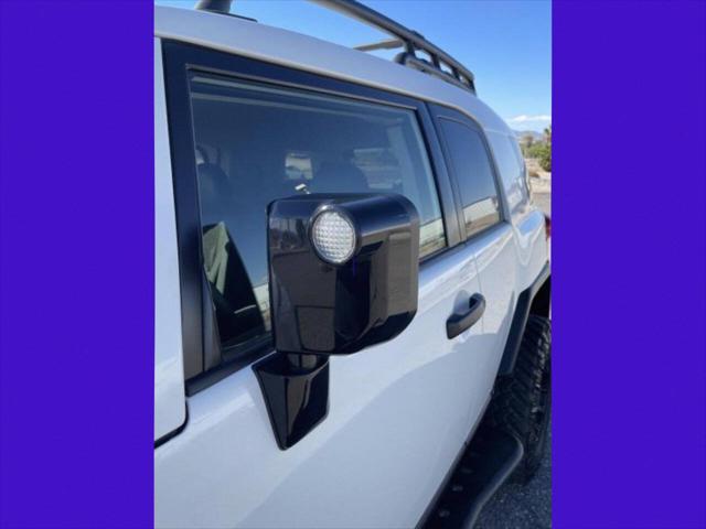 2012 Toyota FJ Cruiser Base 4x4 4dr SUV 5A