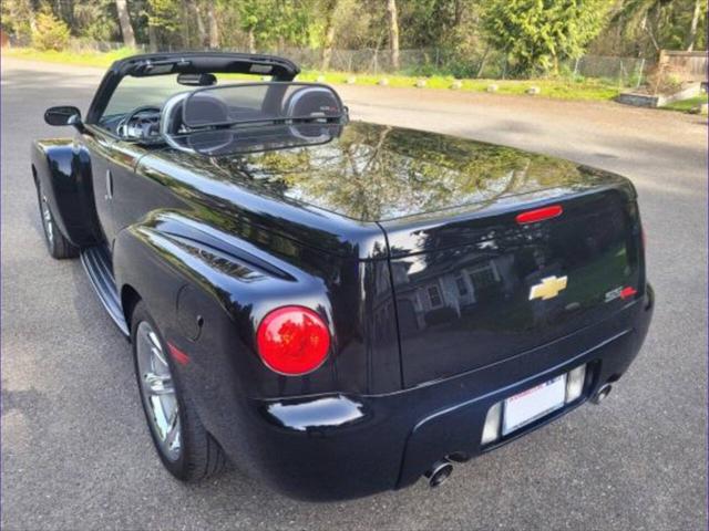 2006 Chevrolet SSR Base 2dr Regular Cab Convertible SB