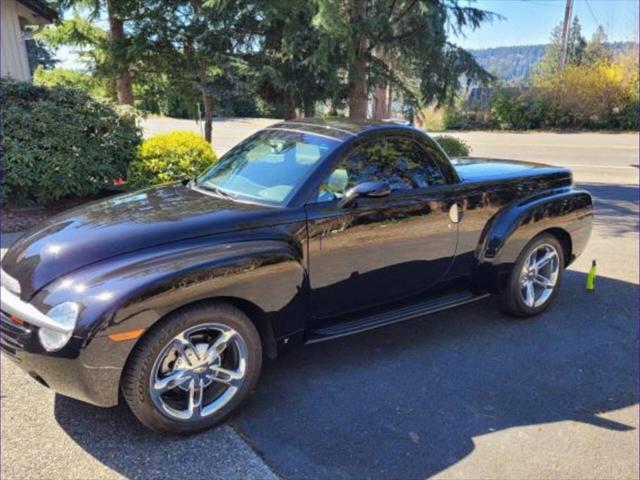2006 Chevrolet SSR Base 2dr Regular Cab Convertible SB