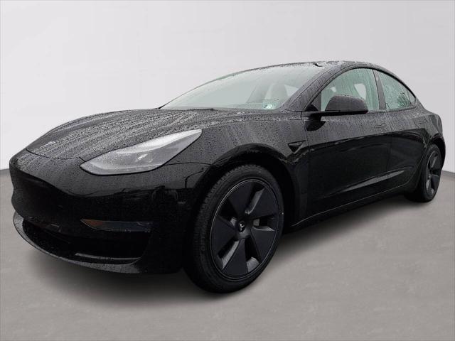 2022 Tesla Model 3 Rear-Wheel Drive