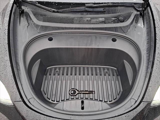 2022 Tesla Model 3 Rear-Wheel Drive