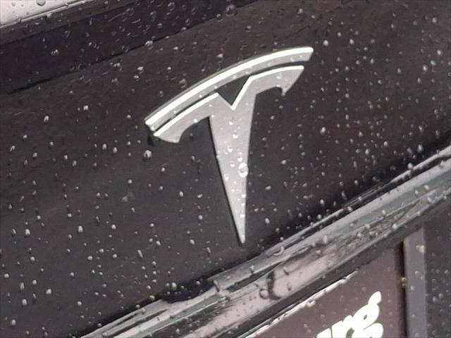 2022 Tesla Model 3 Rear-Wheel Drive