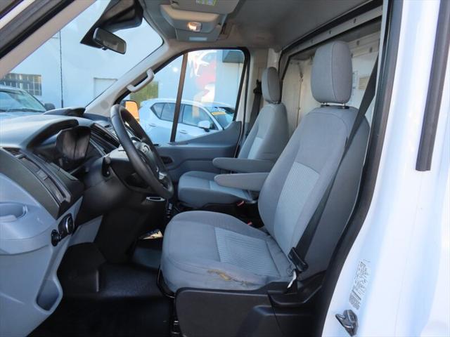 2019 Ford Transit Cutaway 350 HD Box