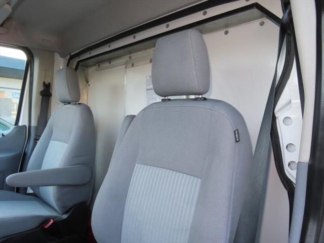 2019 Ford Transit Cutaway 350 HD Box