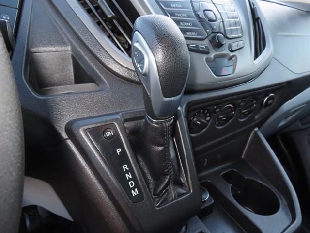 2019 Ford Transit Cutaway 350 HD Box