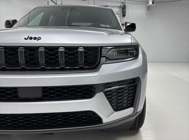 2026 Jeep Grand Cherokee Altitude 4x4