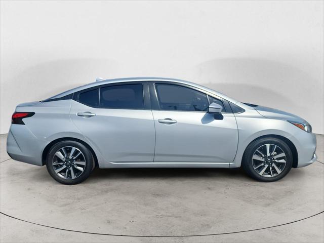 2021 Nissan Versa SV Xtronic CVT