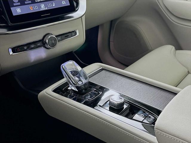 2026 Volvo XC90 Plug-In Hybrid Ultra, T8 AWD, Electric/Gasoline, Bright, 7 Seats