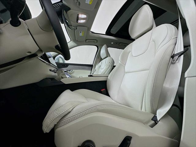 2026 Volvo XC90 Plug-In Hybrid Ultra, T8 AWD, Electric/Gasoline, Bright, 7 Seats