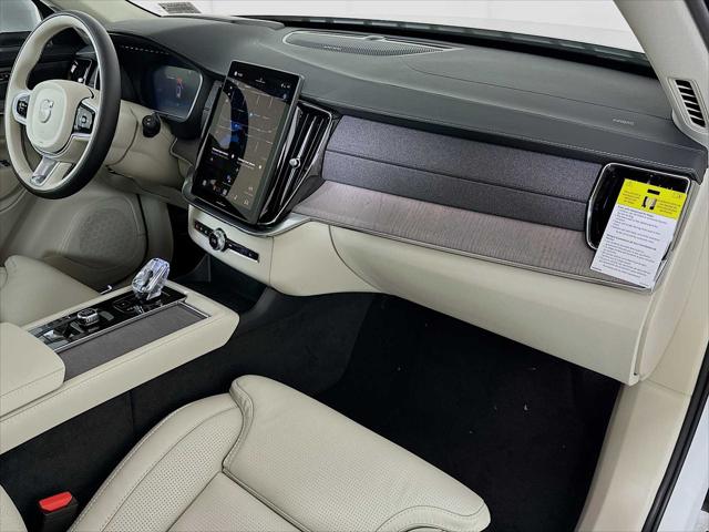 2026 Volvo XC90 Plug-In Hybrid Ultra, T8 AWD, Electric/Gasoline, Bright, 7 Seats