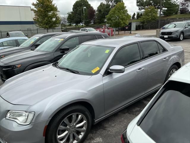 2015 Chrysler 300 Limited
