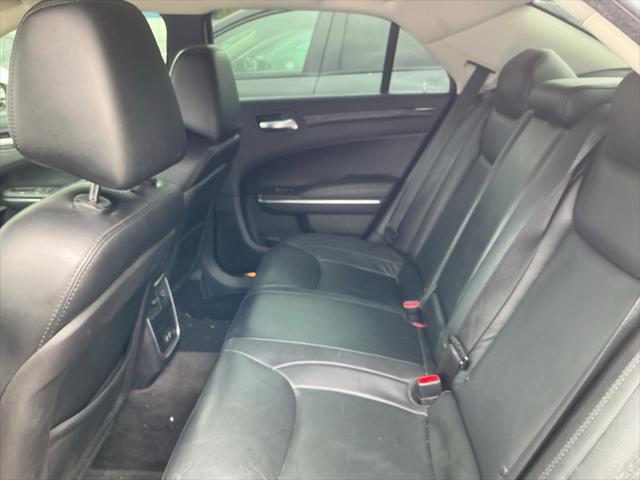 2015 Chrysler 300 Limited