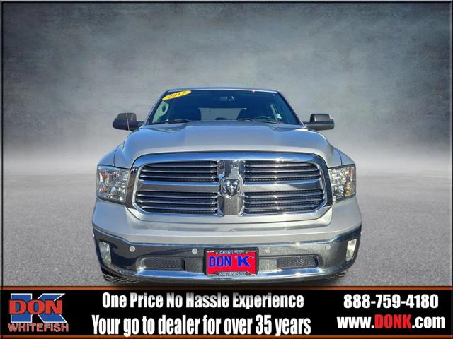 2017 RAM 1500 Big Horn Crew Cab 4x4 57 Box