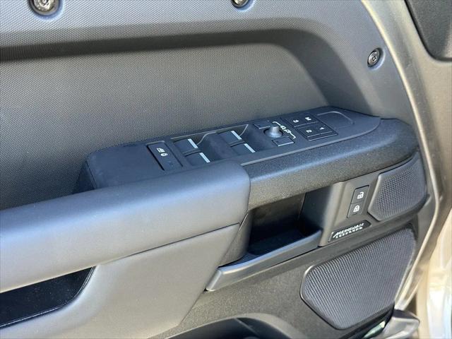 2025 Land Rover Defender P635 OCTA