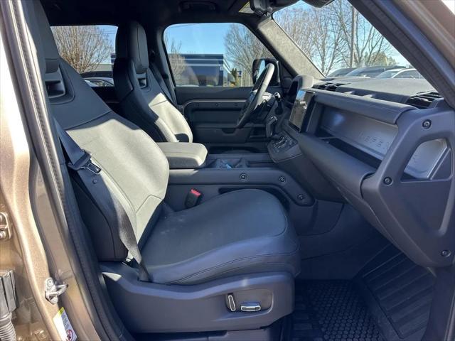 2025 Land Rover Defender P635 OCTA