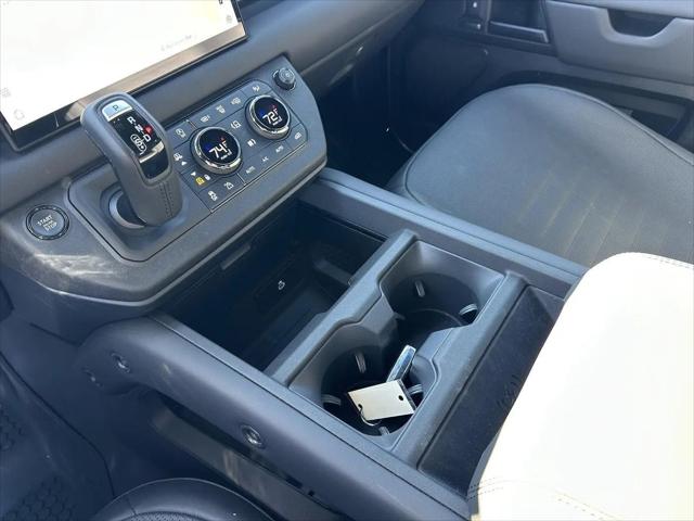 2025 Land Rover Defender P635 OCTA