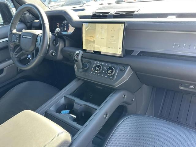2025 Land Rover Defender P635 OCTA