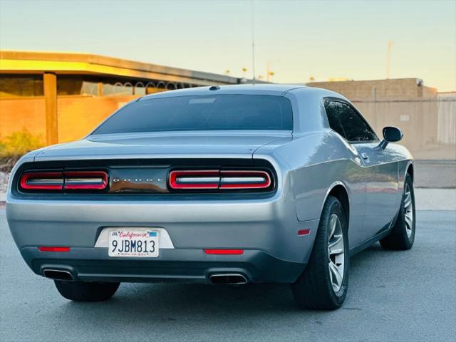 2015 Dodge Challenger SXT