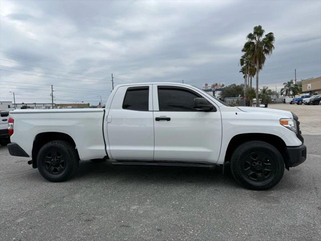 2017 Toyota Tundra SR 5.7L V8