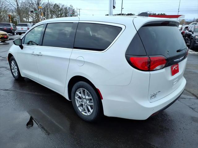 2026 Chrysler Voyager LX