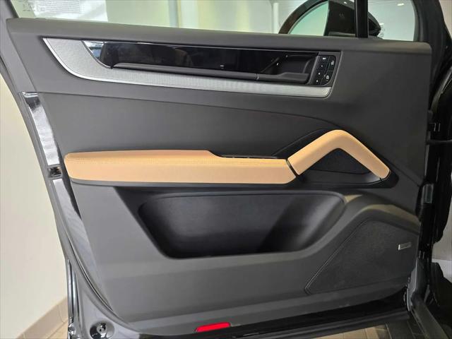 2025 Porsche Cayenne Cayenne