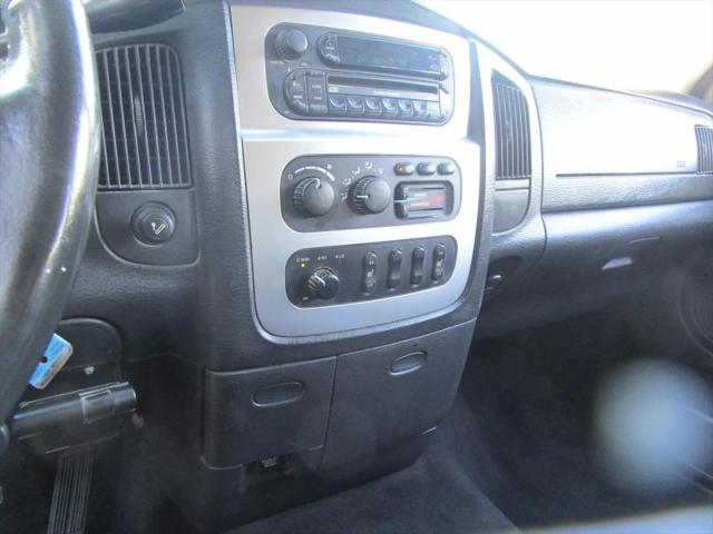 2005 Dodge Ram 3500 SLT/Laramie