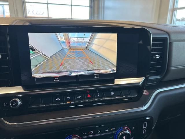 2025 GMC Sierra 1500 4WD Crew Cab Short Box SLT