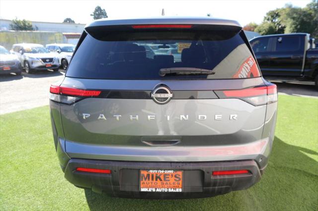 2022 Nissan Pathfinder S 2WD