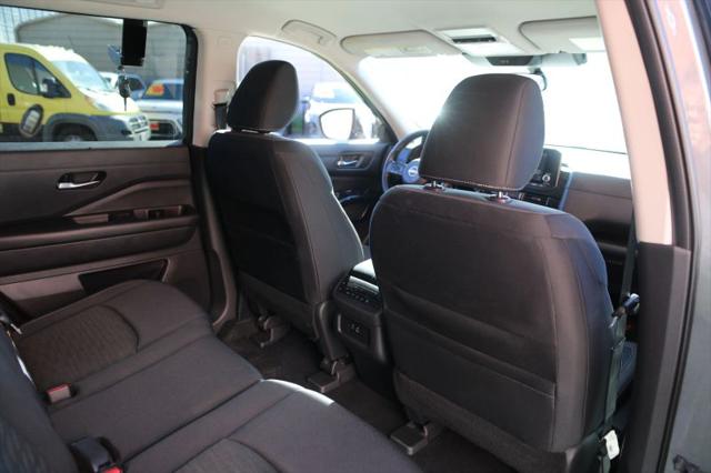 2022 Nissan Pathfinder S 2WD