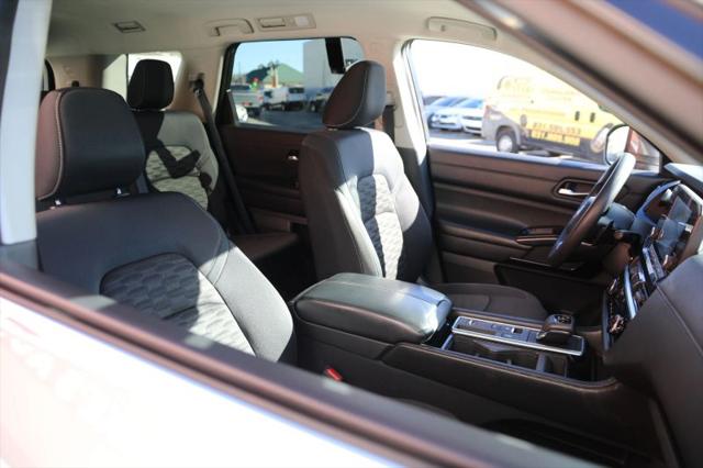 2022 Nissan Pathfinder S 2WD