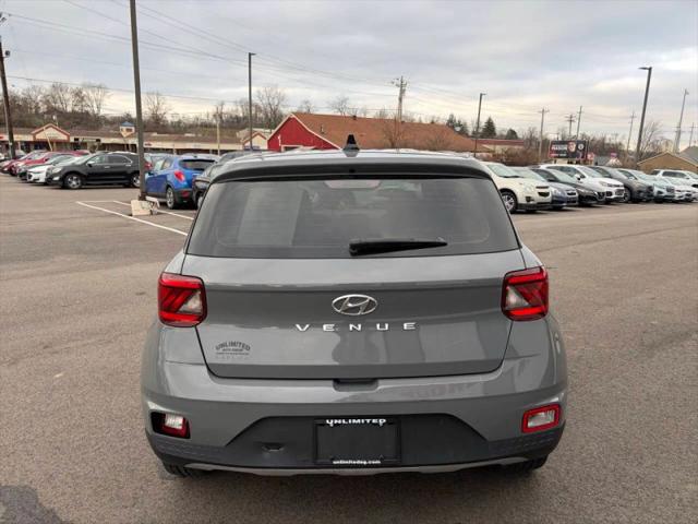 2022 Hyundai Venue SE