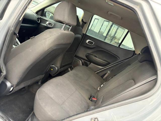 2022 Hyundai Venue SE