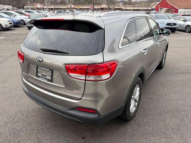 2017 Kia Sorento 2.4L LX