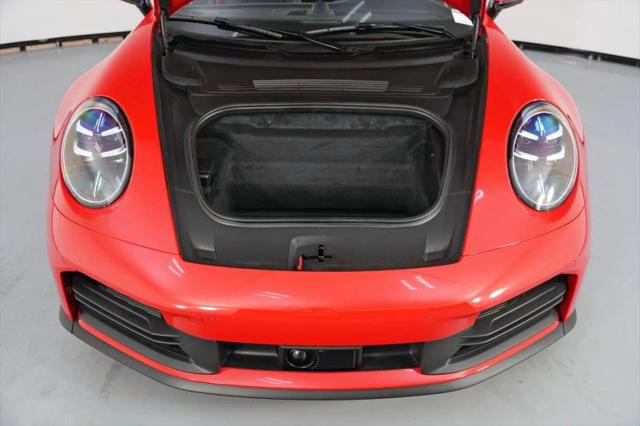 2025 Porsche 911 Carrera Cabriolet