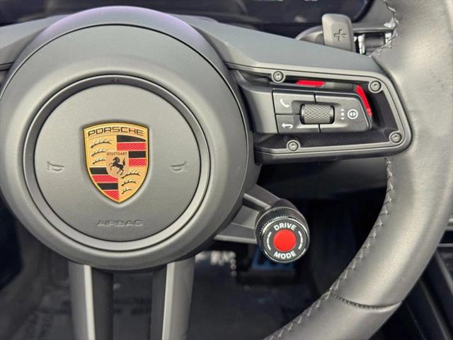 2025 Porsche 911 Carrera Cabriolet